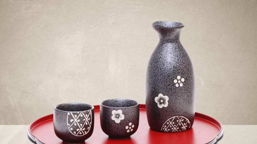 固态法白酒是纯粮酒吗?为什么都说固态法白酒要比液态法白酒好